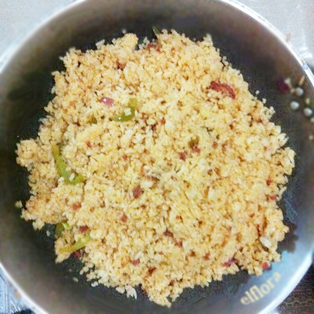 fried-rice-in-tomatoe-sauce